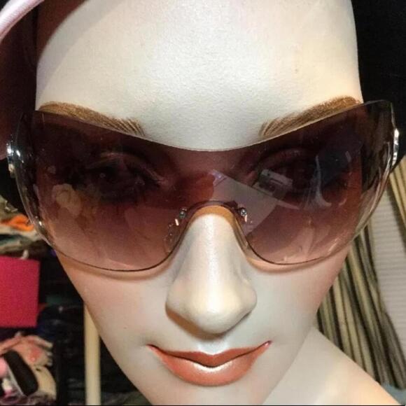 🍁Mispecs Monterey Sunglasses with case 🍁 - Picture 7 of 8